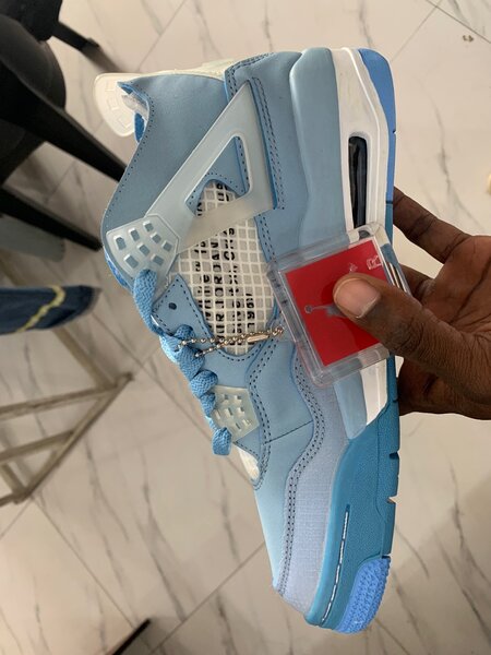 Air Jordan 4 Retro