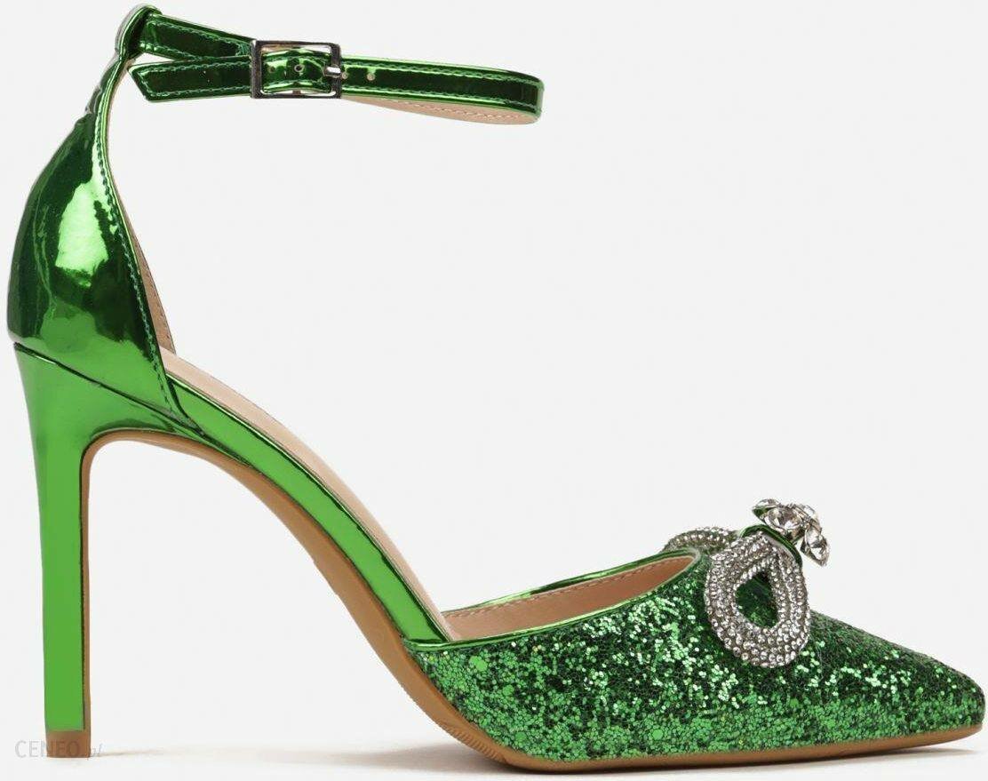 Sandale a talon vert pailletées