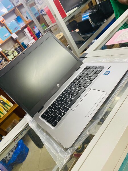HP elibook 840 core i7