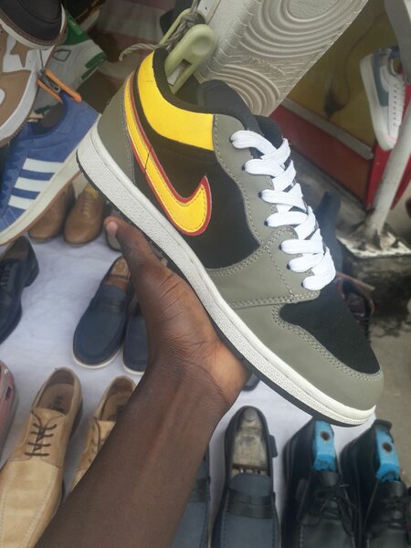 Baskets tendance multicolores