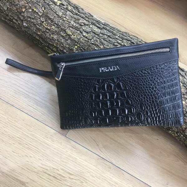 Pochette en cuir élégante homme