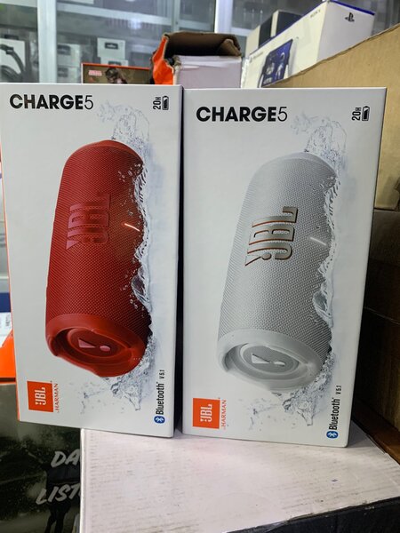 JBL charge 5