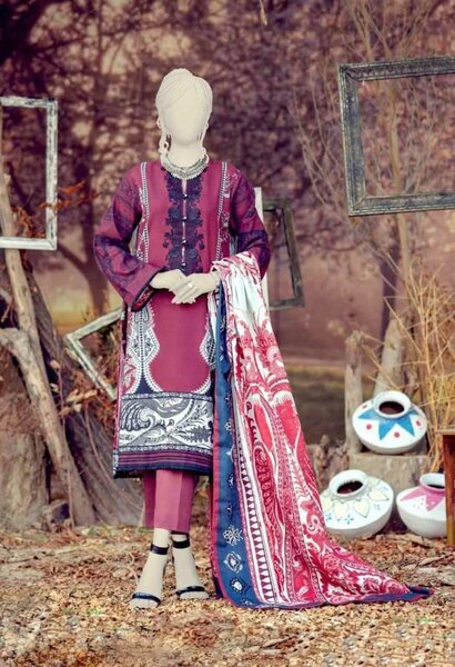 Ladies suit