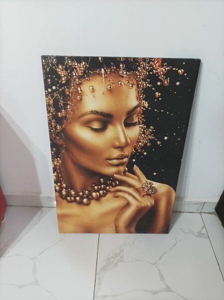 Tableau portrait femme dorée élégante