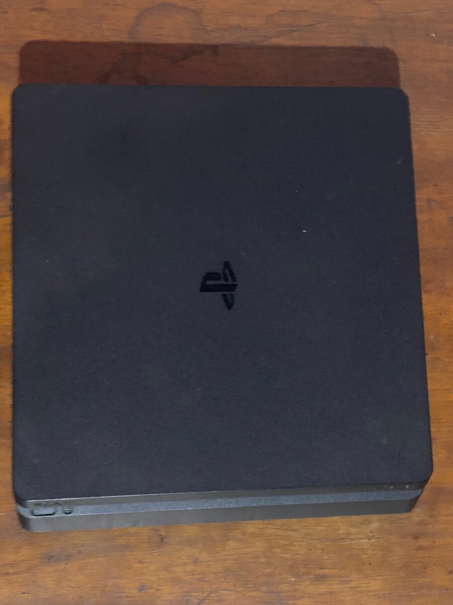 Ps4 slim 500gig with games installed