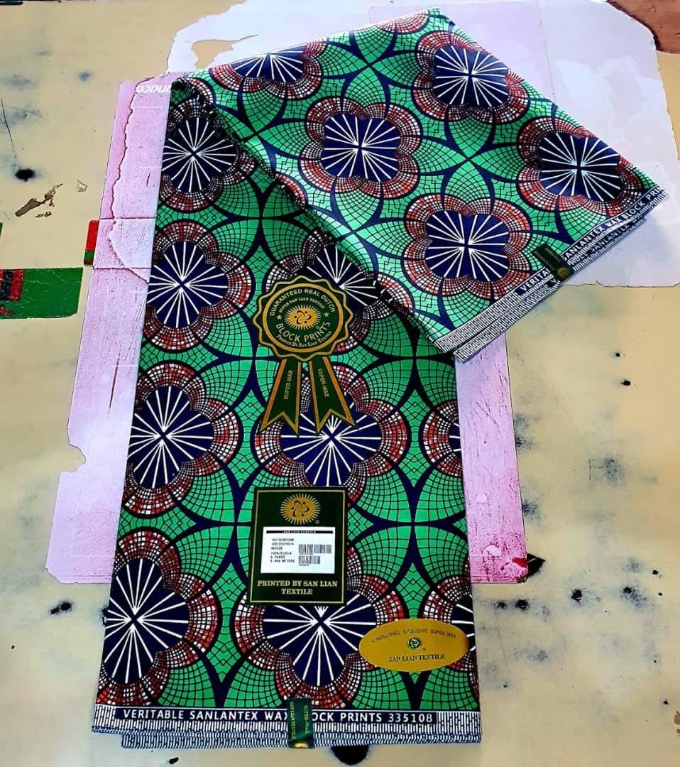 Polyester fabric with print