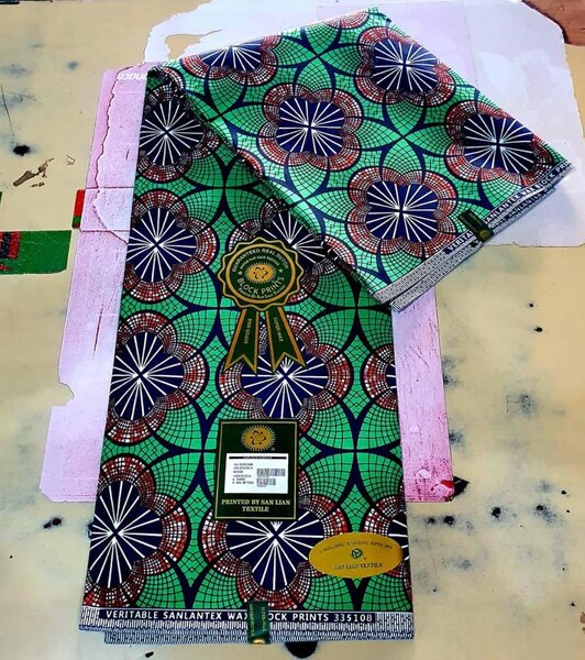 Polyester fabric with print