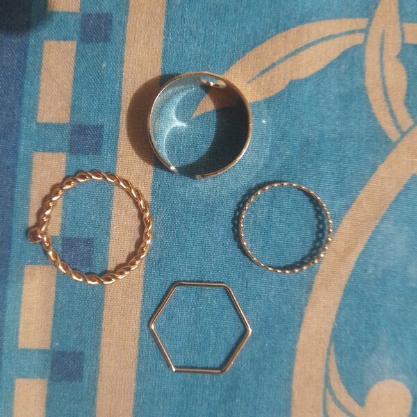 4pc set of Bohemian Rings