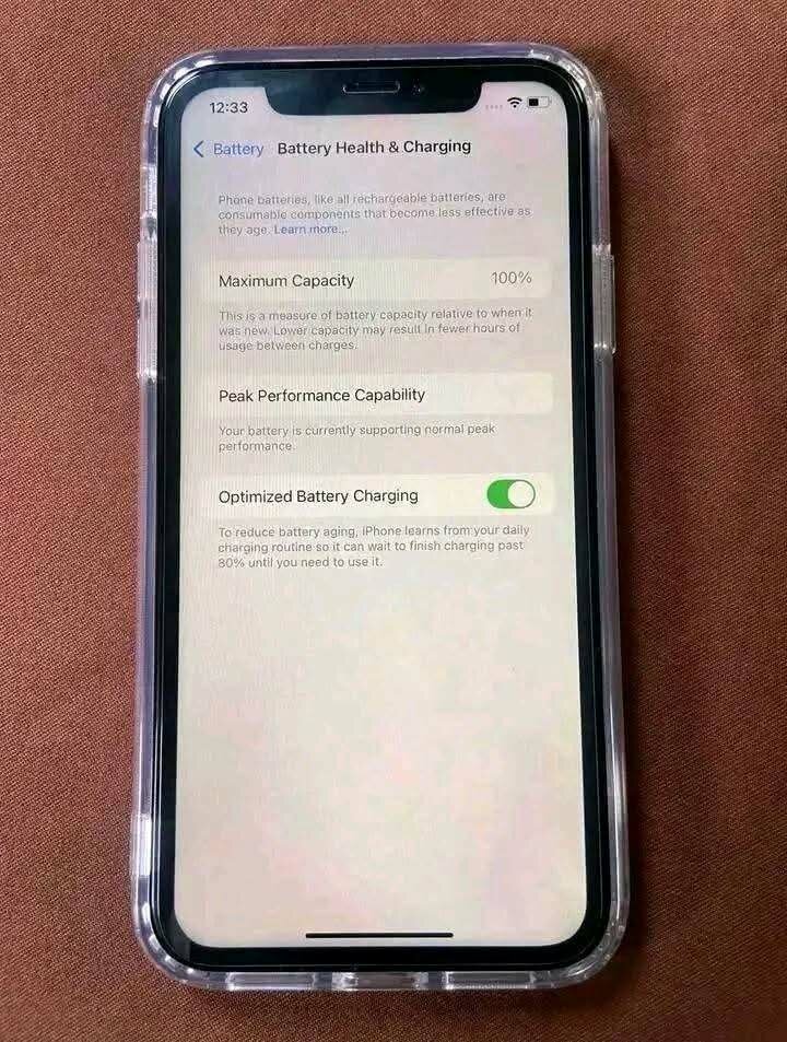 iPhone XR avec accessoires
