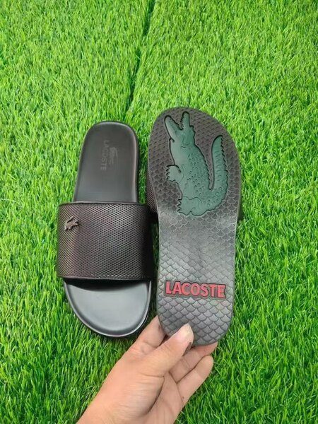 Claquettes élégantes homme