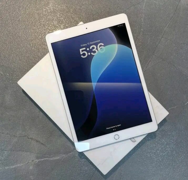 Tablette iPad 10.2 pouces