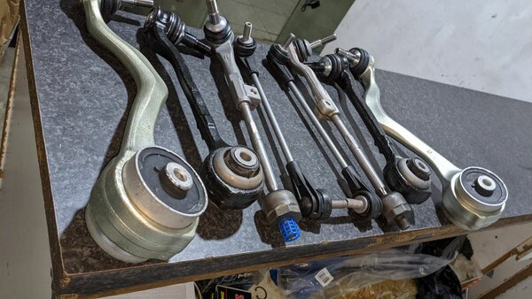 BMW iX3 & BMW iX4 2025 year