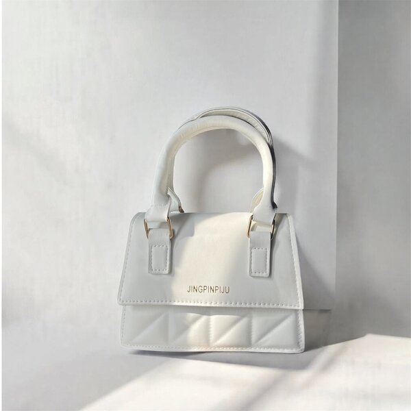 Очень вместительная сумочка