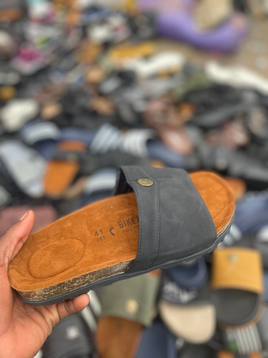 Sandales en cuir unisexes