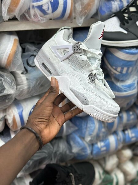 Jordan 4