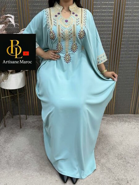 Caftan marocain brodé