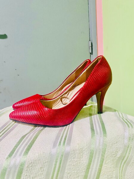 Escarpins rouges élégants