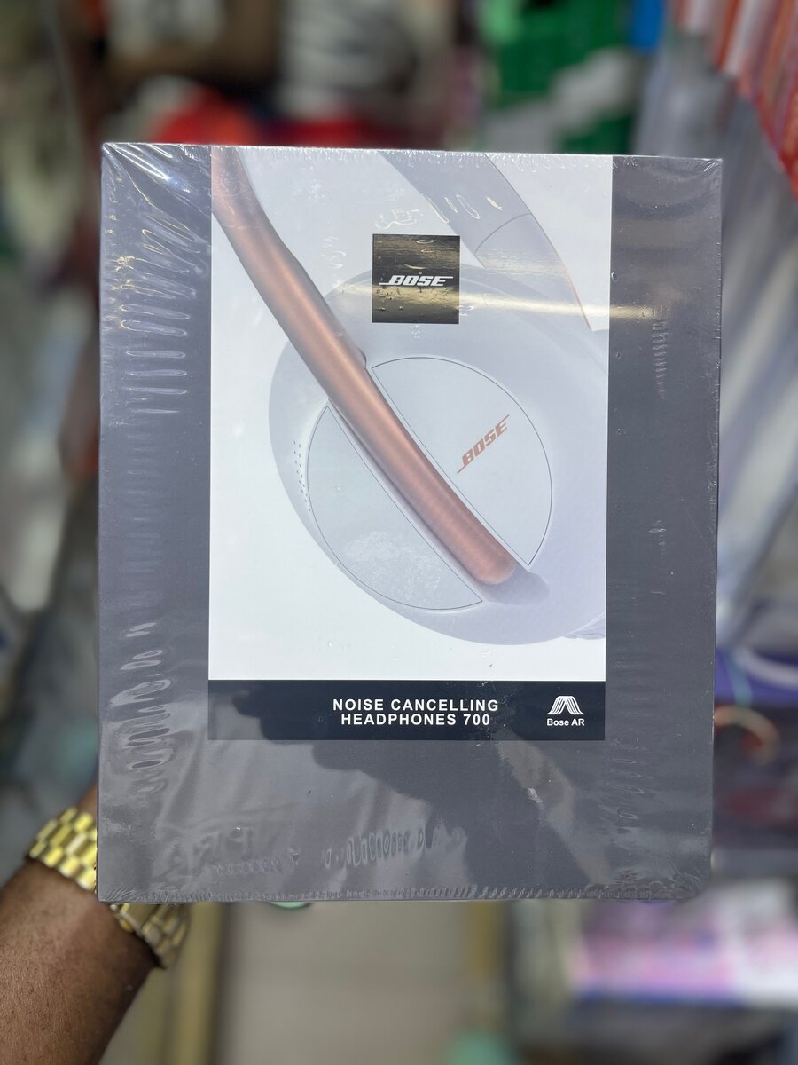 Bose Noise Cancelling Headphones 700