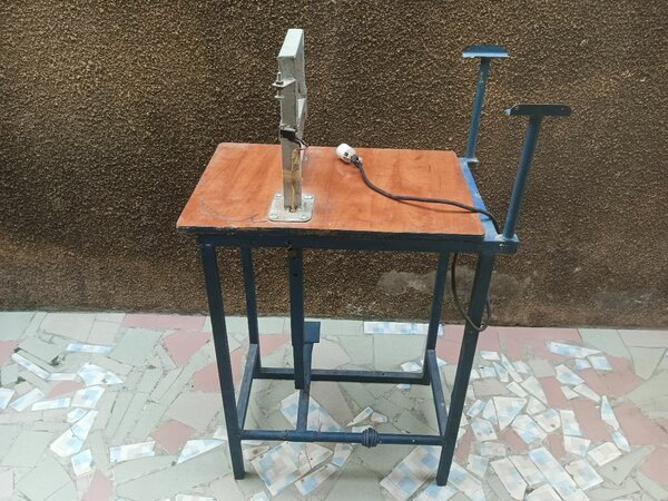 Coupe-eau à pédales