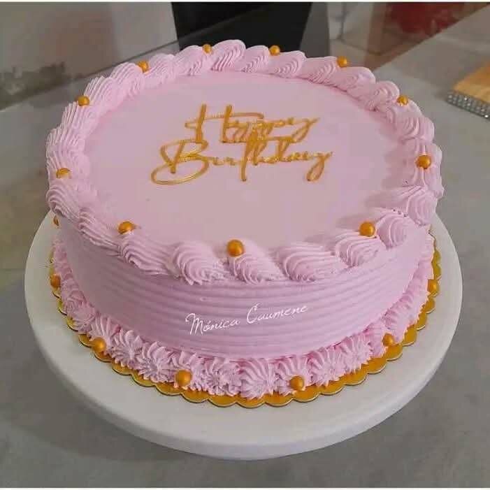 Gâteau d'anniversaire décoratif