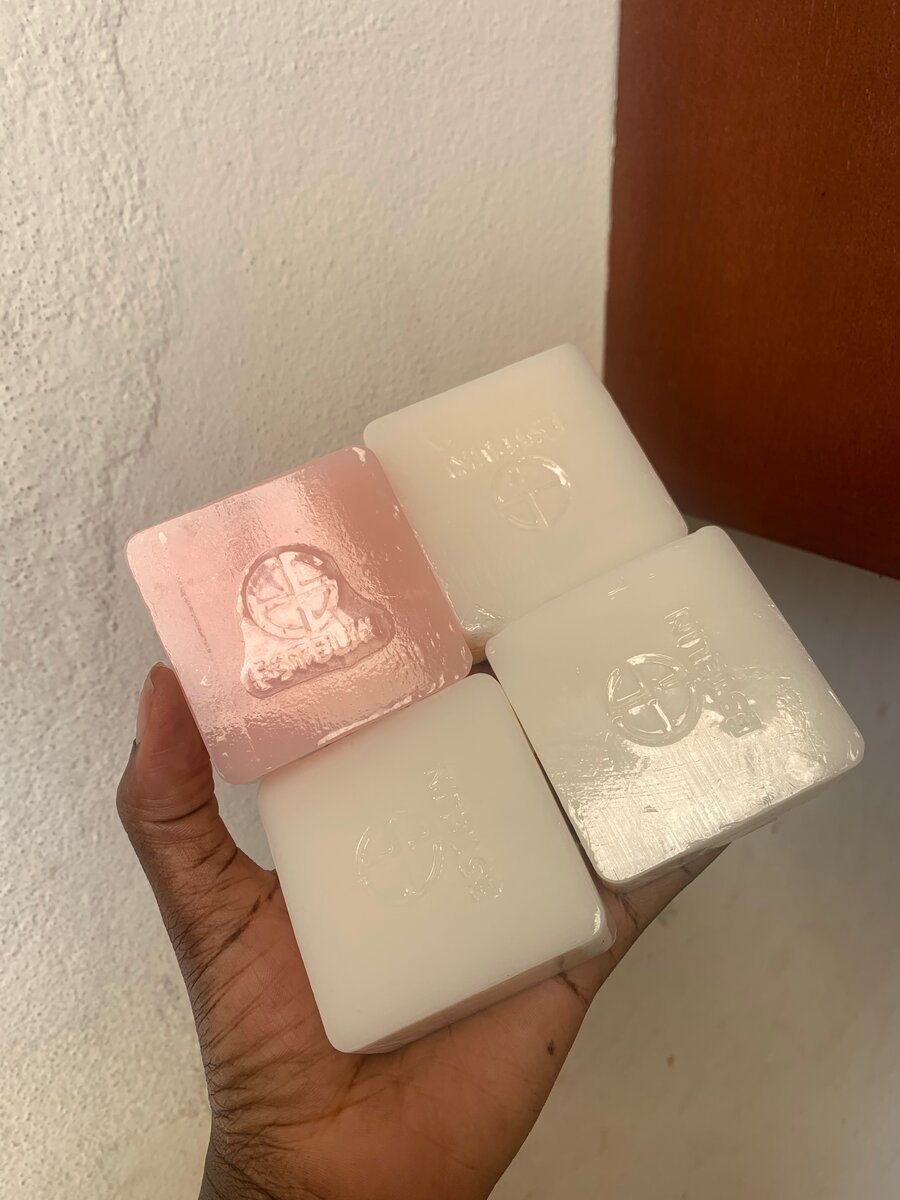 Savon visage au lait de chèvre