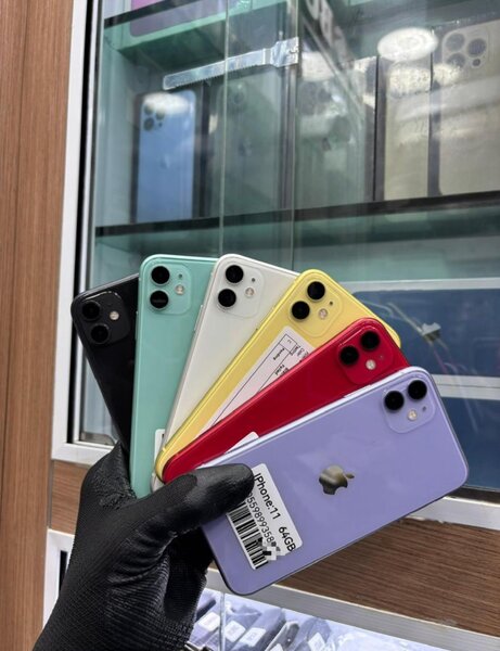iPhone 11 - Plusieurs couleurs