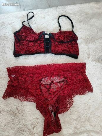 Ensemble de lingerie délicate