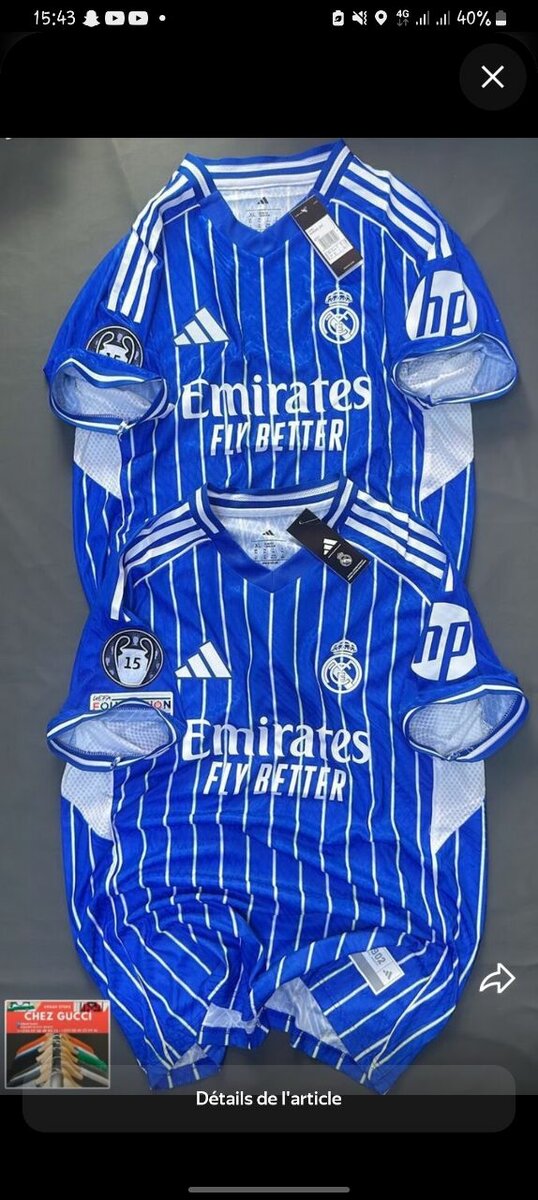Maillot de football bleu et blanc