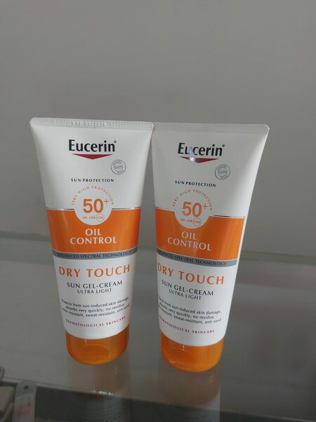 Eucerin dry touch sun gel-cream