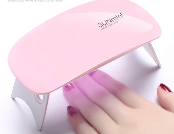 Nail polish UV LED light