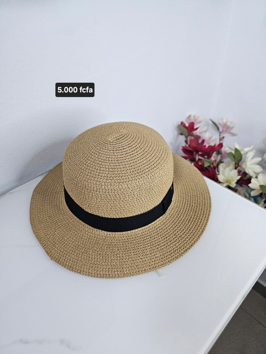 Chapeau en paille élégant