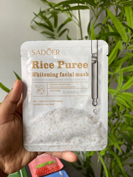 Hydrating facial sheet masks (buy 10 for 100cedis)