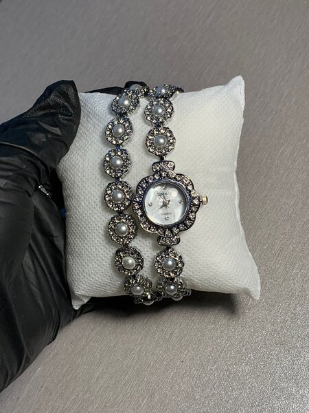 Watch & Bracelet set (Ladies)