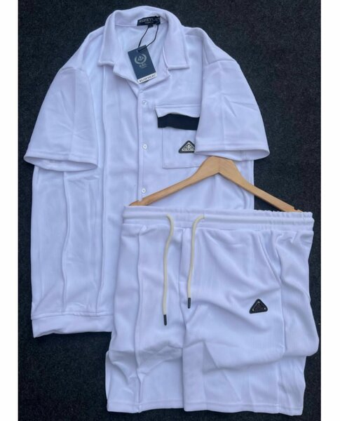 Tee-shirt et culotte