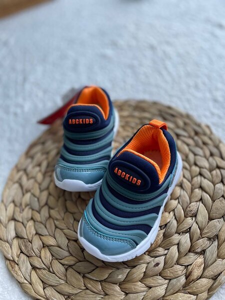 Детские кеды