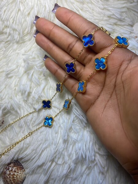 Elegant van Cleef bracelet