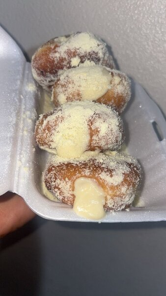 Beignets au Fromage Fondant