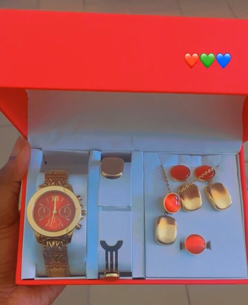 Coffret Montre et Bijoux Doré