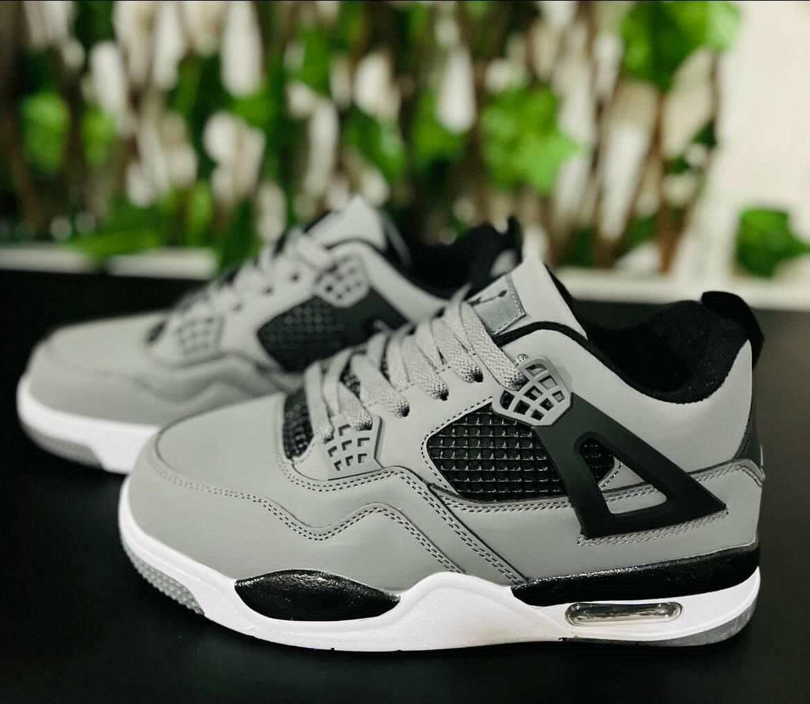 Jordan 4 first class