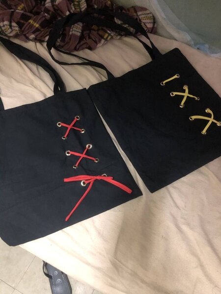 Tote bags
