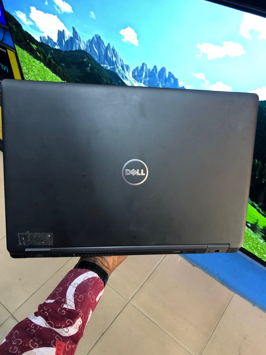 Dell Latitude 5580