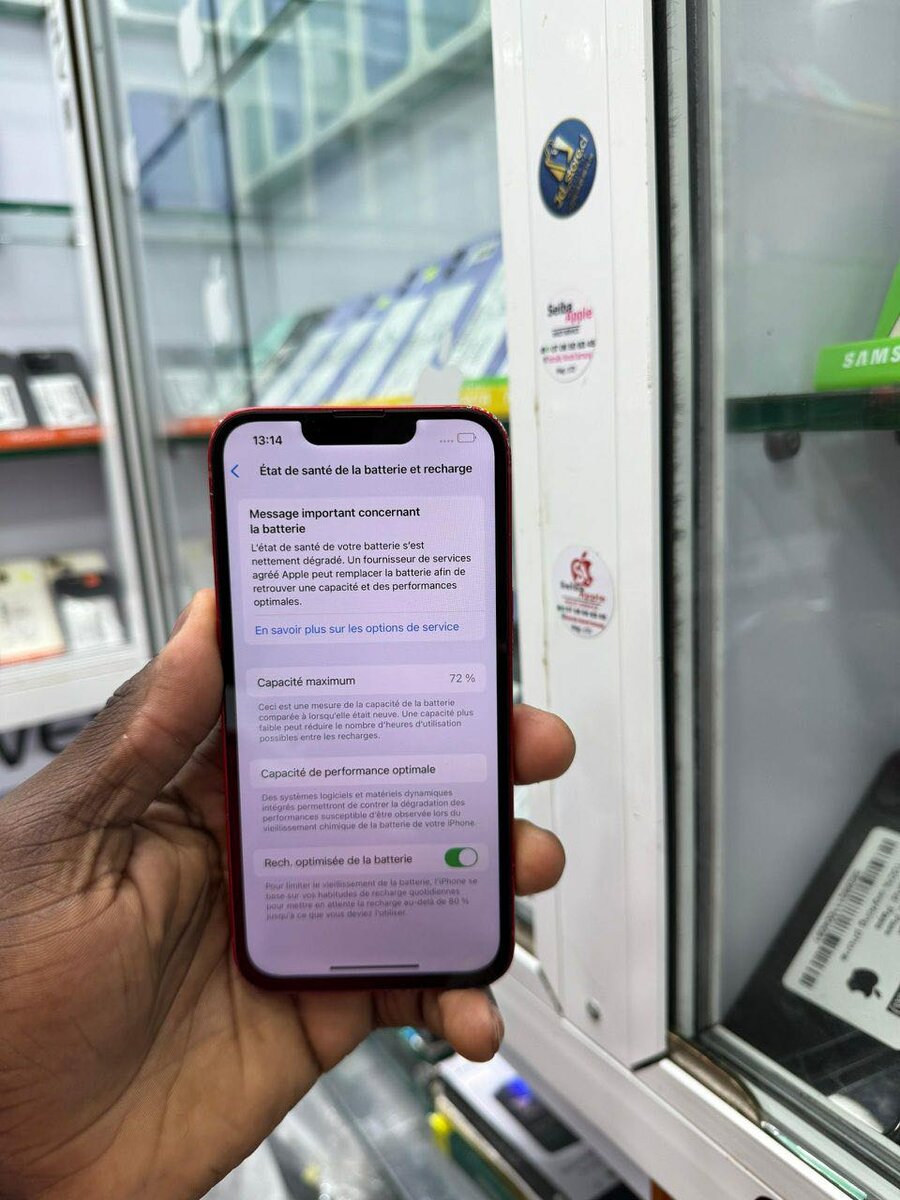 13 simple 128 Go couleur rouge