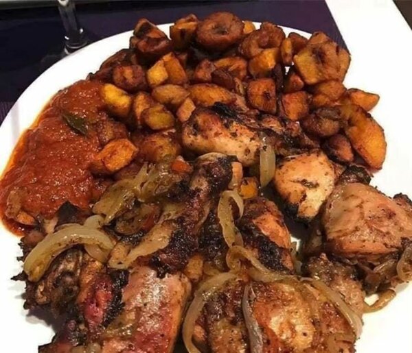 Poulet braisé + Alloco