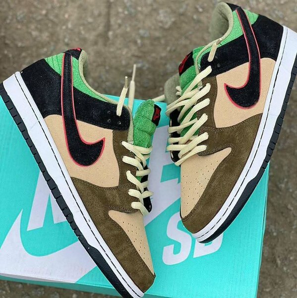 Baskets Nike SB Dunk Low