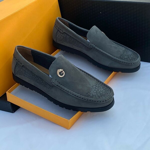 EXECUTIVE CASUAL WEAR