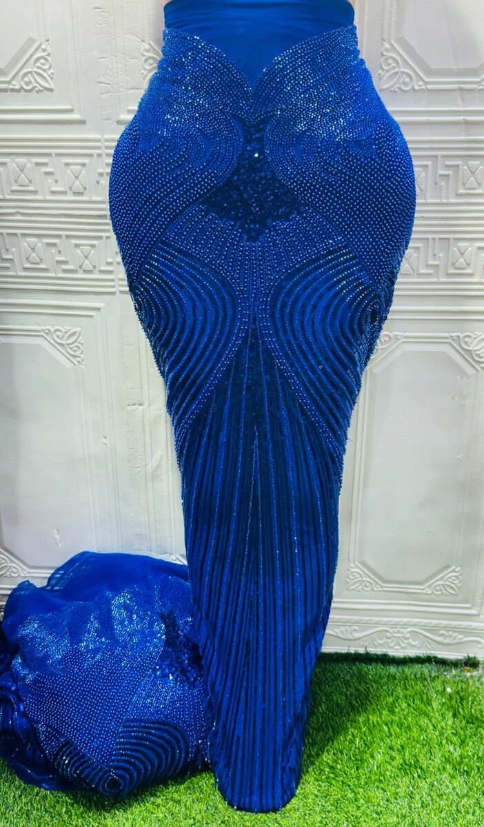 Dentelle 5 yards très belle