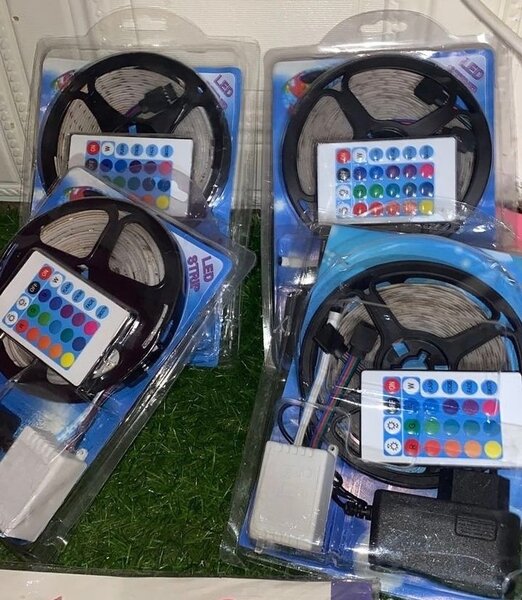 Bande LED multicolore télécommandée