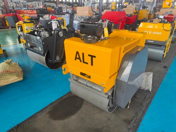 Rouleau Compresseur Vibrant ALT 600WD