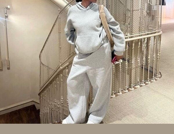 Ensemble de survêtement gris