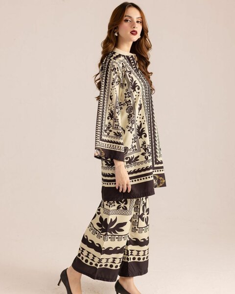 Woman's Stylish Printed Shirt and Trouser